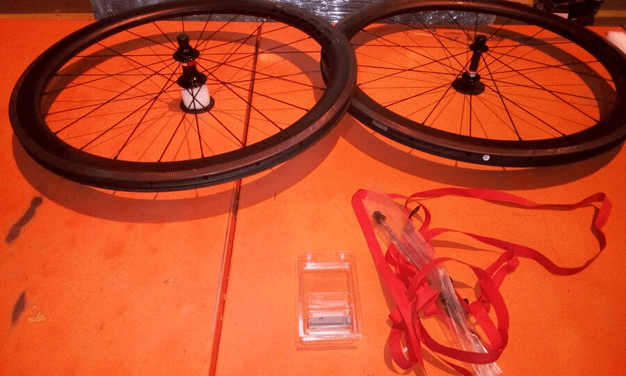 Used carbon wheelset deals